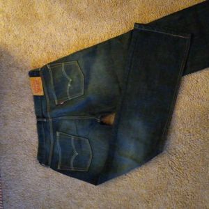 I have for sale pre-owned Levi's all in excellent condition. No rips or tears .